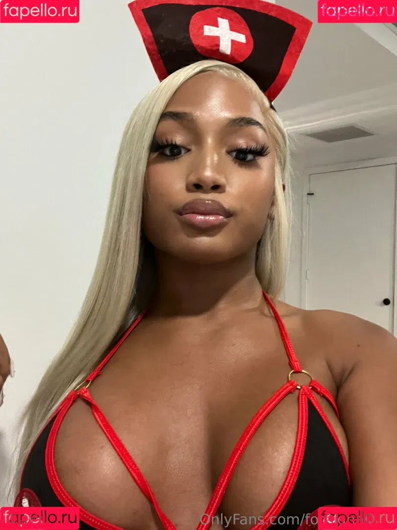 foreignaiomi / princessliesey Nude Leaks OnlyFans Onlyfans Photo Gallery 