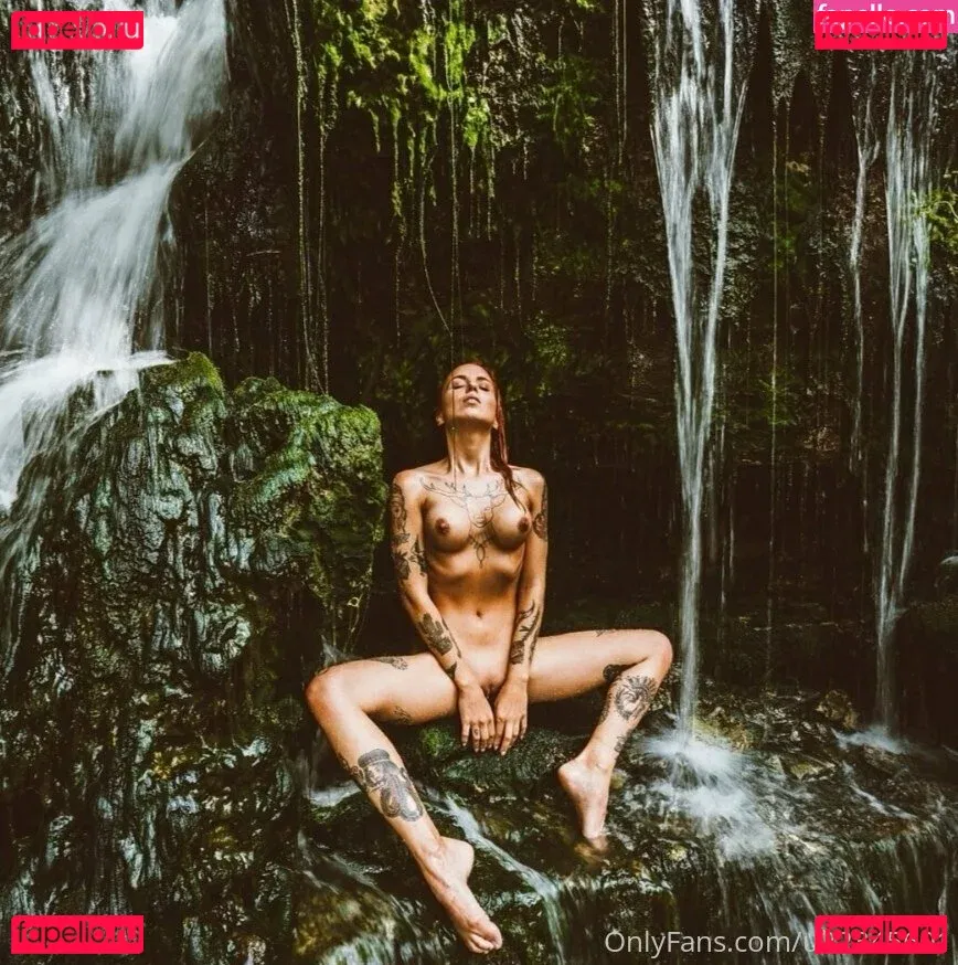 Ana Almeida Onlyfans Photo Gallery 