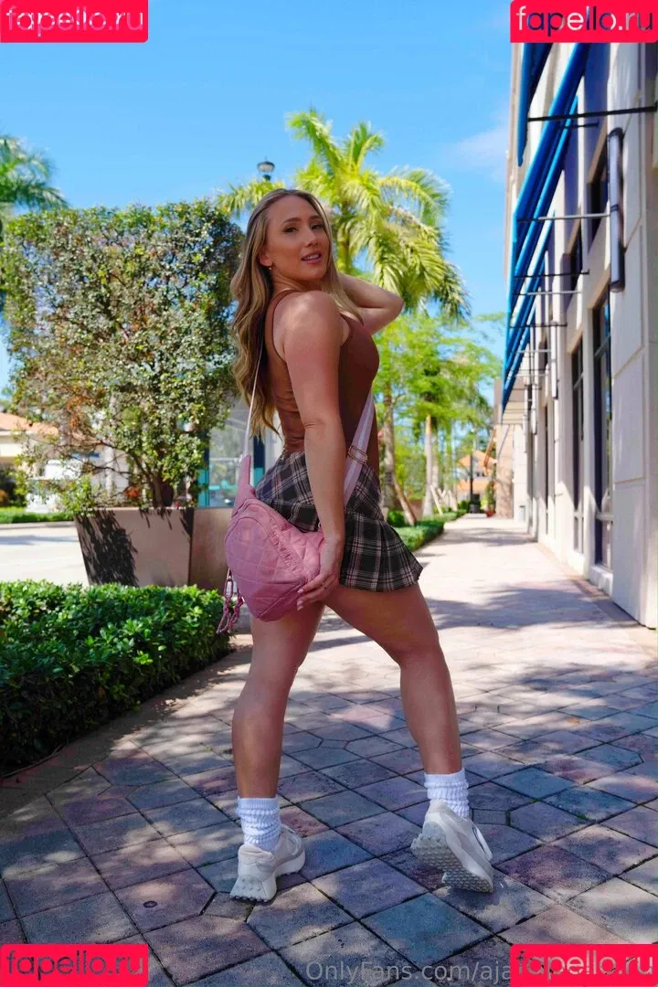 AJ Applegate / AJsApplebooty / ajapplegatelive / ajapplegatevip / realajapplegate Nude Leaks OnlyFans Onlyfans Photo Gallery 