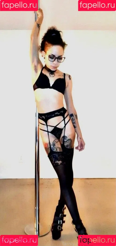 NirvanaKurtis / kurtdonaldnirvana Nude Leaks OnlyFans Onlyfans Photo Gallery 