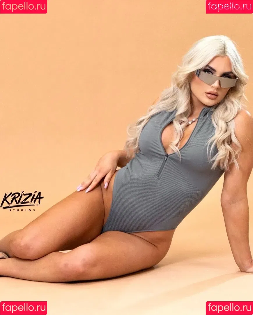 Tiffany Stratton / tiffany_stratton / tiffanywwe / tiffstrattonwwe Nude Leaks OnlyFans Onlyfans Photo Gallery 