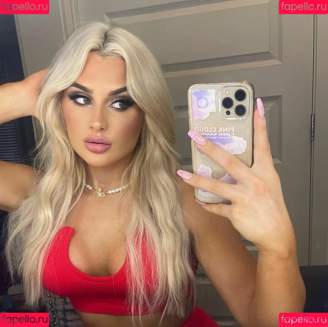 Tiffany Stratton / tiffany_stratton / tiffanywwe / tiffstrattonwwe Nude Leaks OnlyFans Onlyfans Photo Gallery 