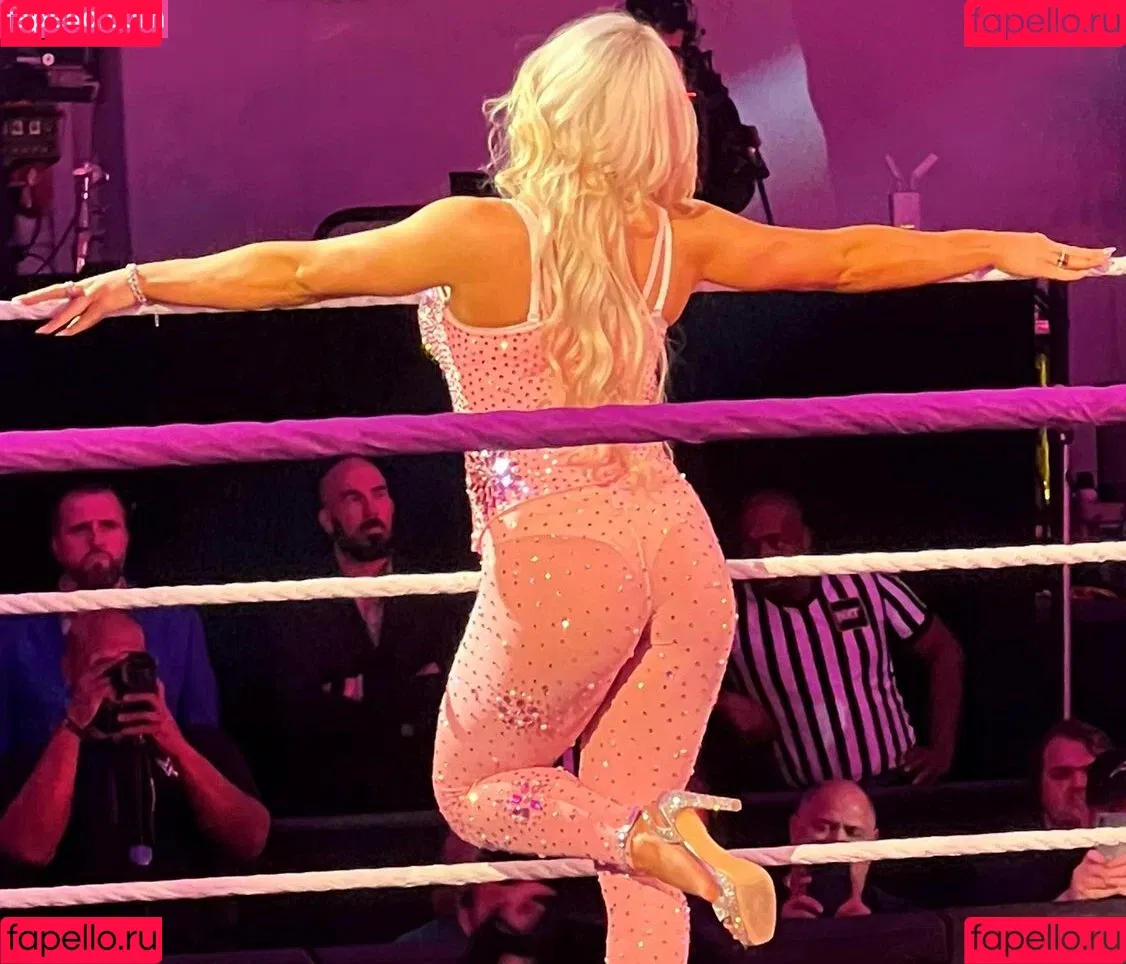 Tiffany Stratton / tiffany_stratton / tiffanywwe / tiffstrattonwwe Nude Leaks OnlyFans Onlyfans Photo Gallery 