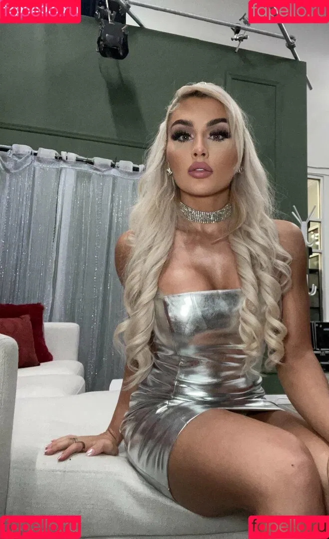 Tiffany Stratton / tiffany_stratton / tiffanywwe / tiffstrattonwwe Nude Leaks OnlyFans Onlyfans Photo Gallery 