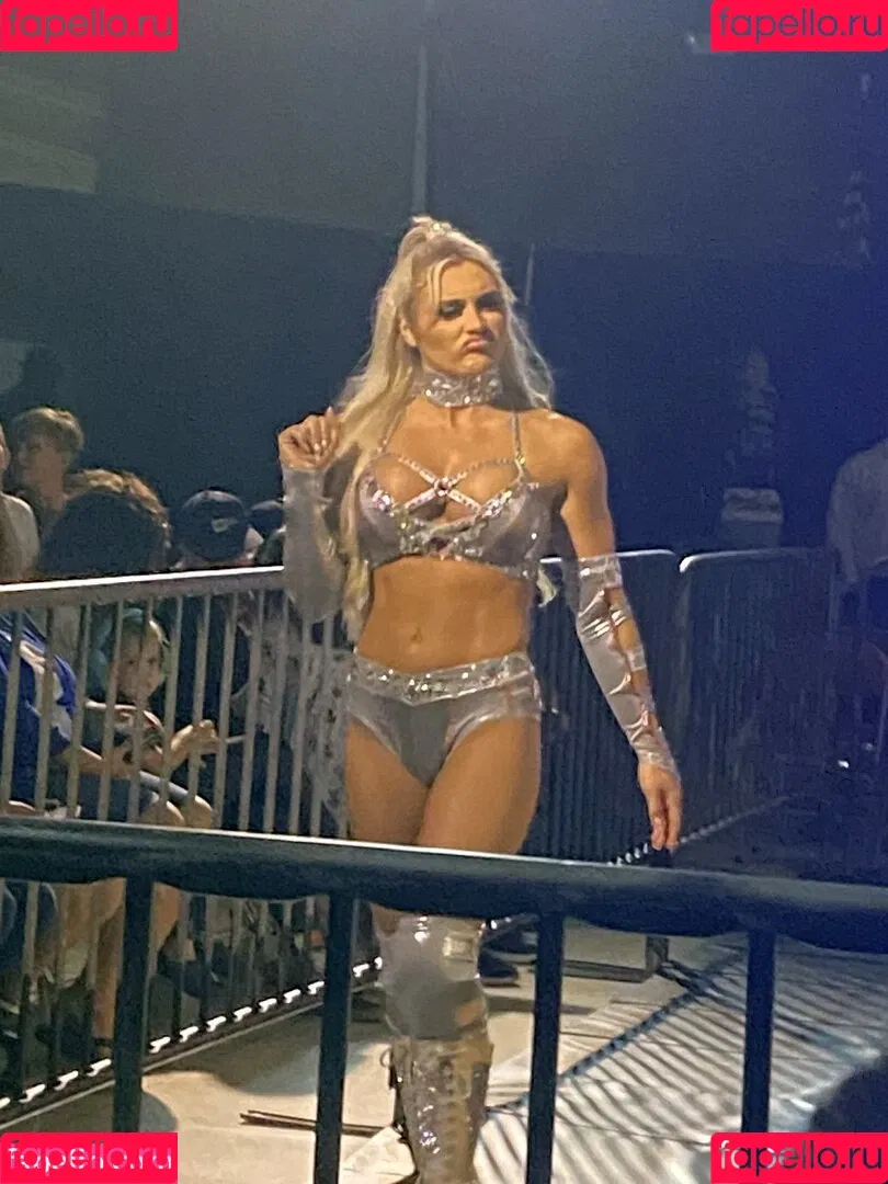 Tiffany Stratton / tiffany_stratton / tiffanywwe / tiffstrattonwwe Nude Leaks OnlyFans Onlyfans Photo Gallery 