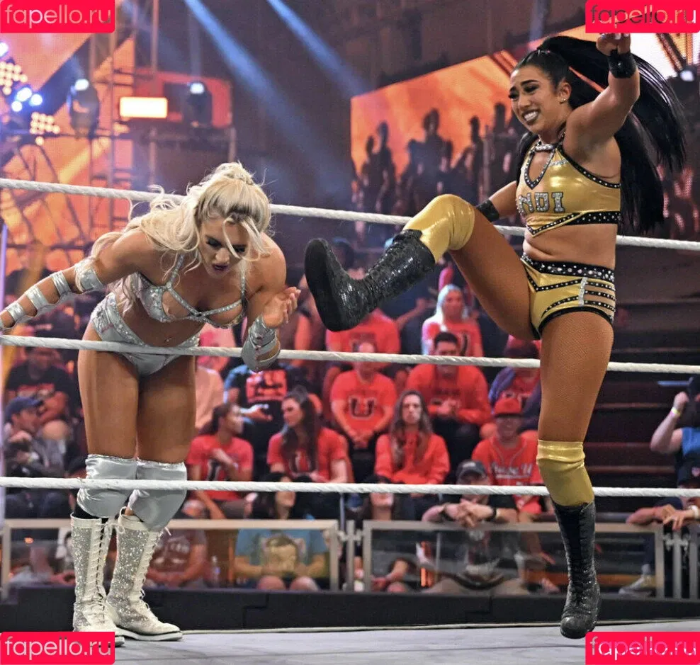 Tiffany Stratton / tiffany_stratton / tiffanywwe / tiffstrattonwwe Nude Leaks OnlyFans Onlyfans Photo Gallery 