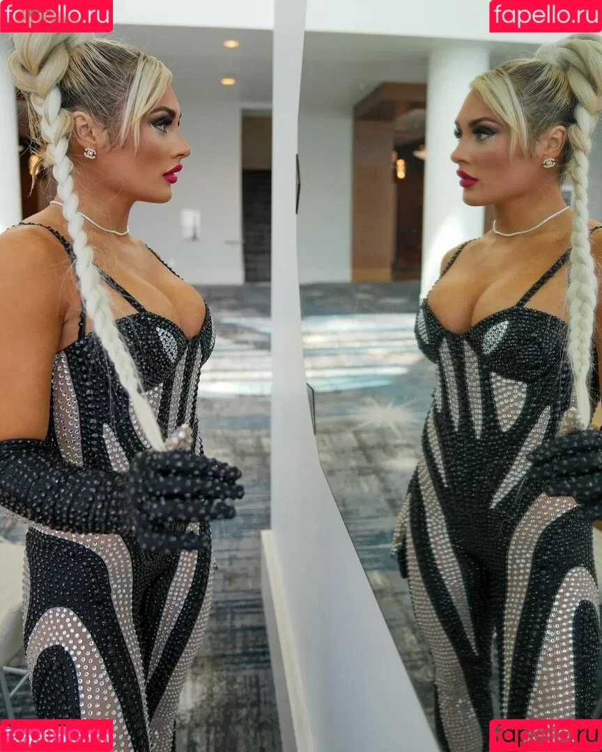 Tiffany Stratton / tiffany_stratton / tiffanywwe / tiffstrattonwwe Nude Leaks OnlyFans Onlyfans Photo Gallery 