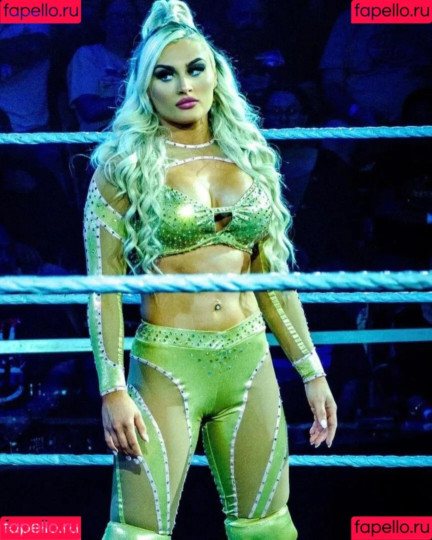 Tiffany Stratton / tiffany_stratton / tiffanywwe / tiffstrattonwwe Nude Leaks OnlyFans Onlyfans Photo Gallery 
