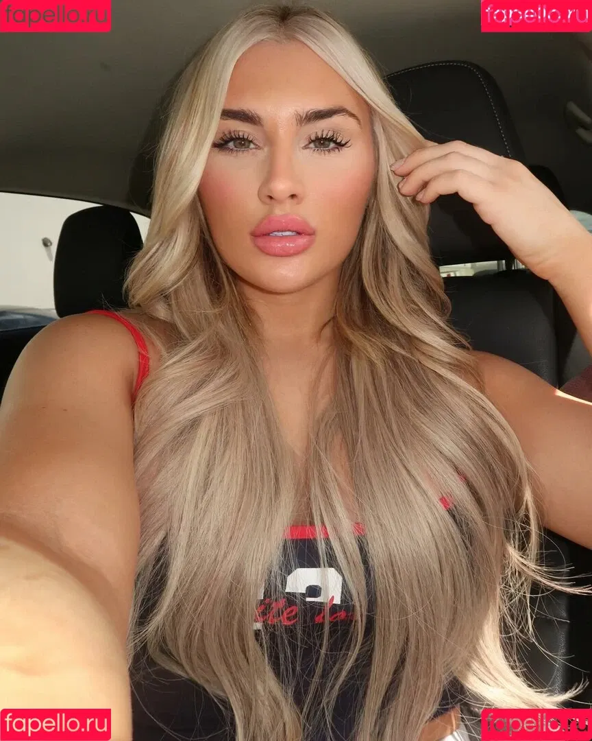 Tiffany Stratton / tiffany_stratton / tiffanywwe / tiffstrattonwwe Nude Leaks OnlyFans Onlyfans Photo Gallery 