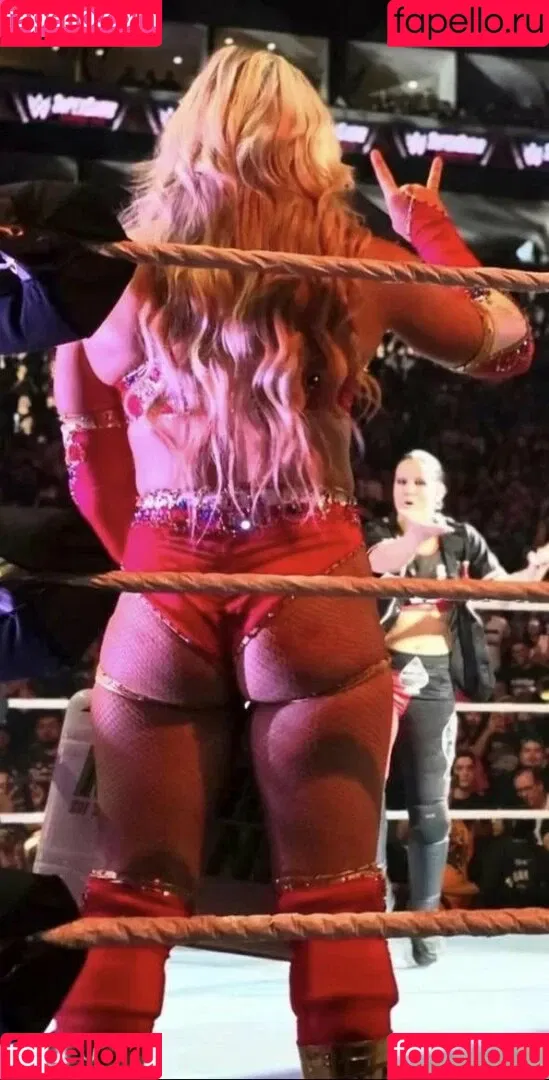Tiffany Stratton / tiffany_stratton / tiffanywwe / tiffstrattonwwe Nude Leaks OnlyFans Onlyfans Photo Gallery 