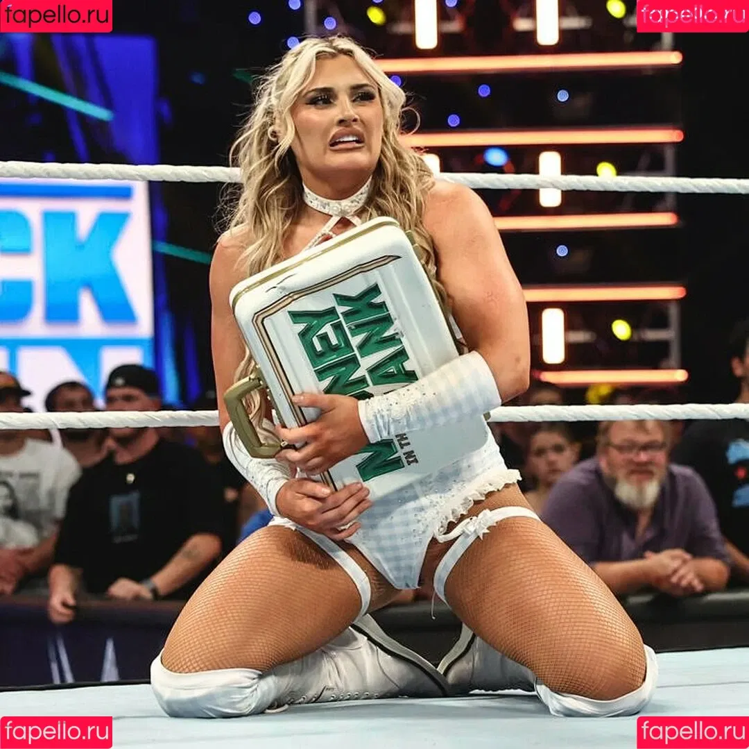 Tiffany Stratton / tiffany_stratton / tiffanywwe / tiffstrattonwwe Nude Leaks OnlyFans Onlyfans Photo Gallery 