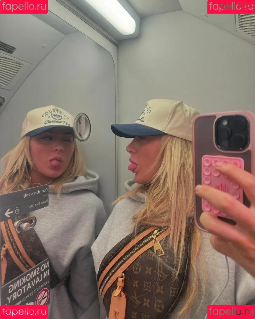 Tiffany Stratton / tiffany_stratton / tiffanywwe / tiffstrattonwwe Nude Leaks OnlyFans Onlyfans Photo Gallery 