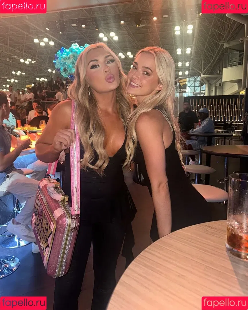 Tiffany Stratton / tiffany_stratton / tiffanywwe / tiffstrattonwwe Nude Leaks OnlyFans Onlyfans Photo Gallery 