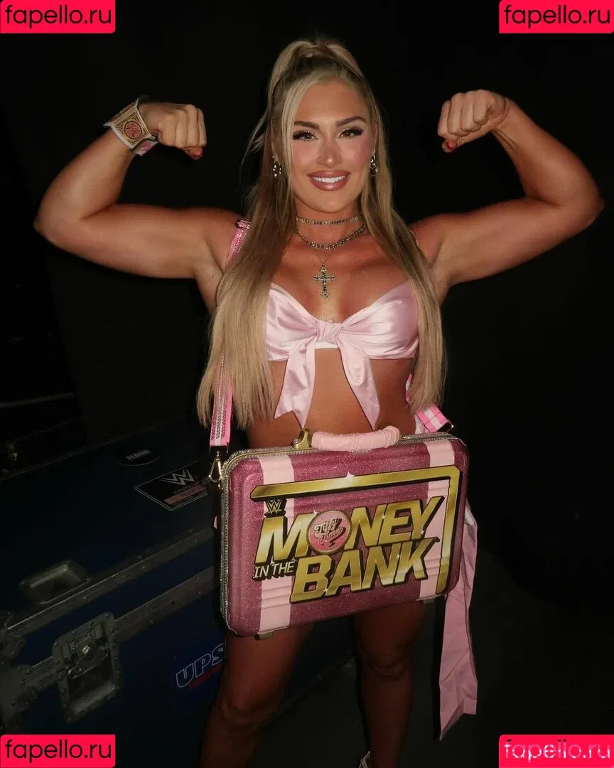 Tiffany Stratton / tiffany_stratton / tiffanywwe / tiffstrattonwwe Nude Leaks OnlyFans Onlyfans Photo Gallery 