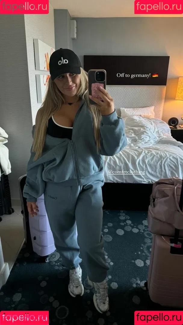 Tiffany Stratton / tiffany_stratton / tiffanywwe / tiffstrattonwwe Nude Leaks OnlyFans Onlyfans Photo Gallery 