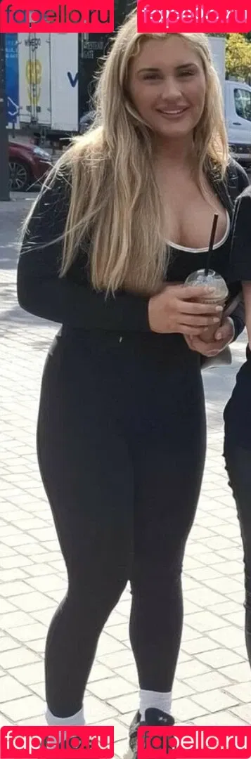 Tiffany Stratton / tiffany_stratton / tiffanywwe / tiffstrattonwwe Nude Leaks OnlyFans Onlyfans Photo Gallery 