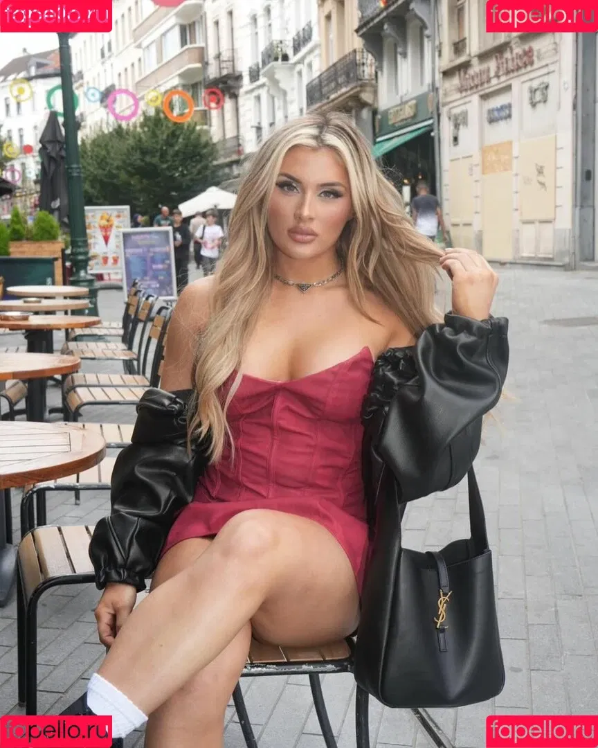 Tiffany Stratton / tiffany_stratton / tiffanywwe / tiffstrattonwwe Nude Leaks OnlyFans Onlyfans Photo Gallery 