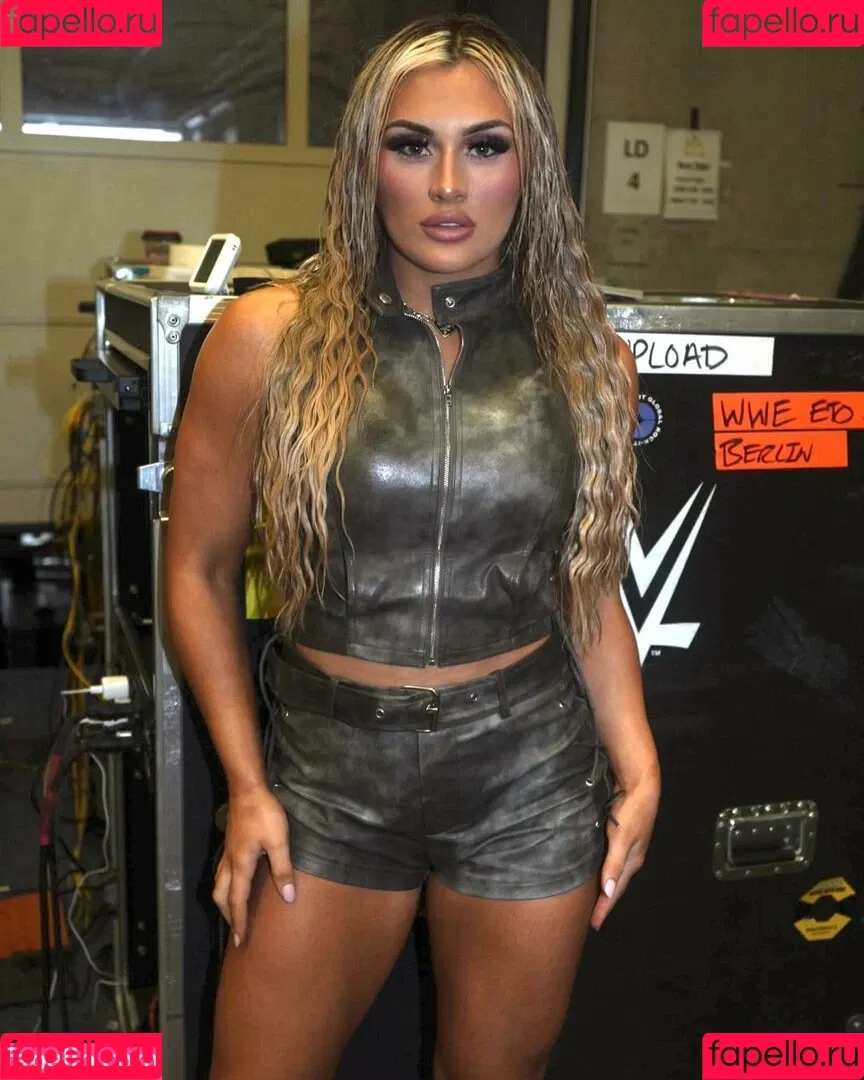 Tiffany Stratton / tiffany_stratton / tiffanywwe / tiffstrattonwwe Nude Leaks OnlyFans Onlyfans Photo Gallery 
