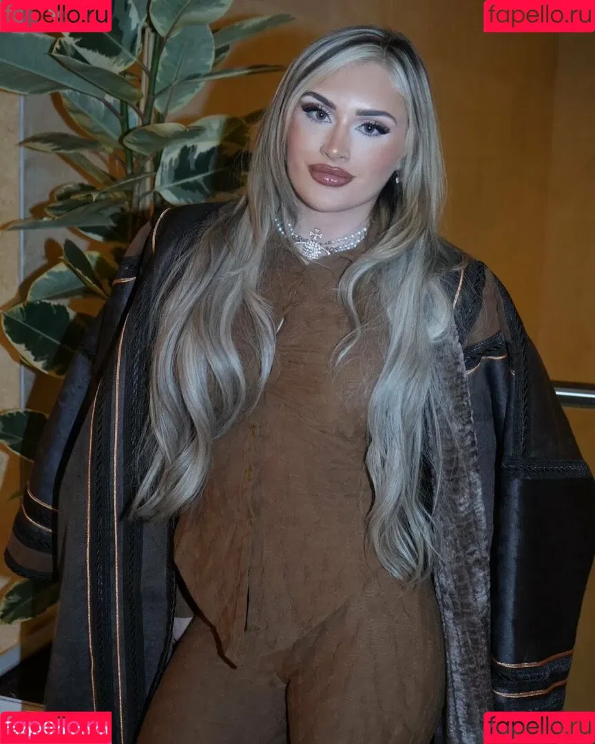 Tiffany Stratton / tiffany_stratton / tiffanywwe / tiffstrattonwwe Nude Leaks OnlyFans Onlyfans Photo Gallery 