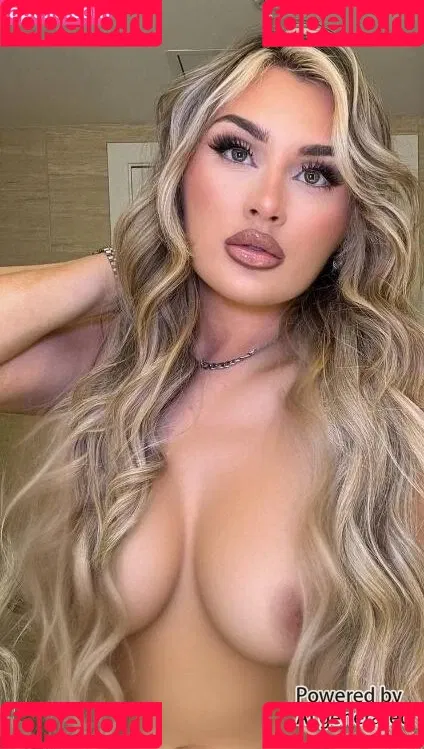 Tiffany Stratton / tiffany_stratton / tiffanywwe / tiffstrattonwwe Nude Leaks OnlyFans Onlyfans Photo Gallery 