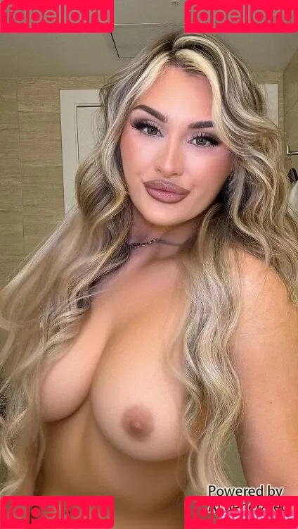 Tiffany Stratton / tiffany_stratton / tiffanywwe / tiffstrattonwwe Nude Leaks OnlyFans Onlyfans Photo Gallery 