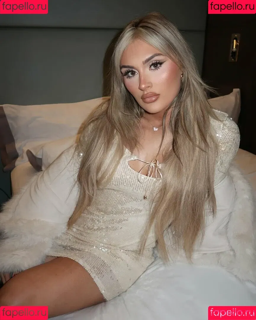 Tiffany Stratton / tiffany_stratton / tiffanywwe / tiffstrattonwwe Nude Leaks OnlyFans Onlyfans Photo Gallery 