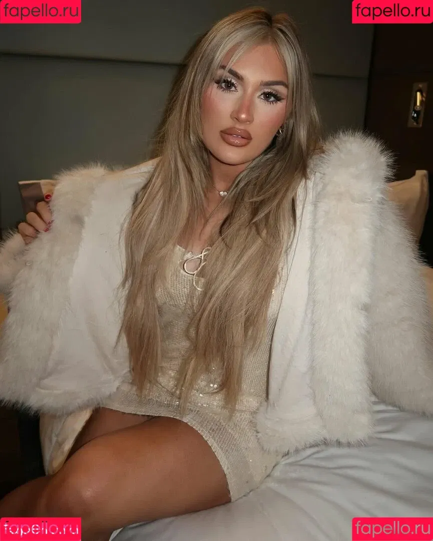 Tiffany Stratton / tiffany_stratton / tiffanywwe / tiffstrattonwwe Nude Leaks OnlyFans Onlyfans Photo Gallery 