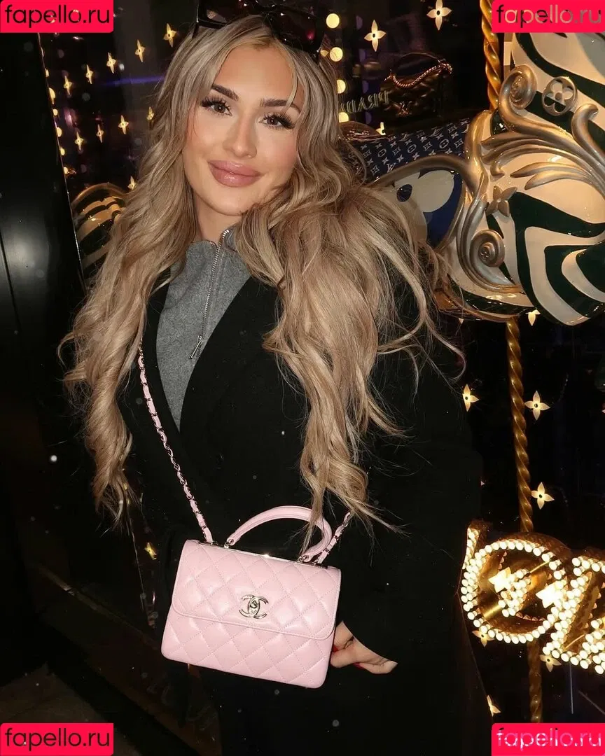 Tiffany Stratton / tiffany_stratton / tiffanywwe / tiffstrattonwwe Nude Leaks OnlyFans Onlyfans Photo Gallery 
