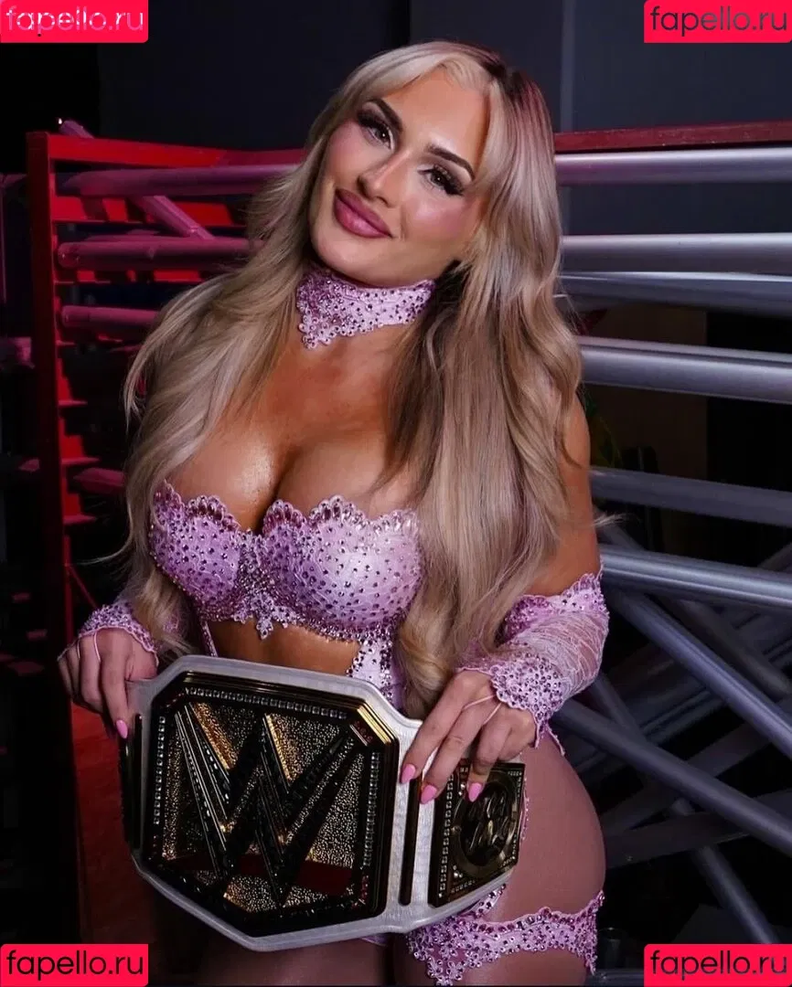 Tiffany Stratton / tiffany_stratton / tiffanywwe / tiffstrattonwwe Nude Leaks OnlyFans Onlyfans Photo Gallery 