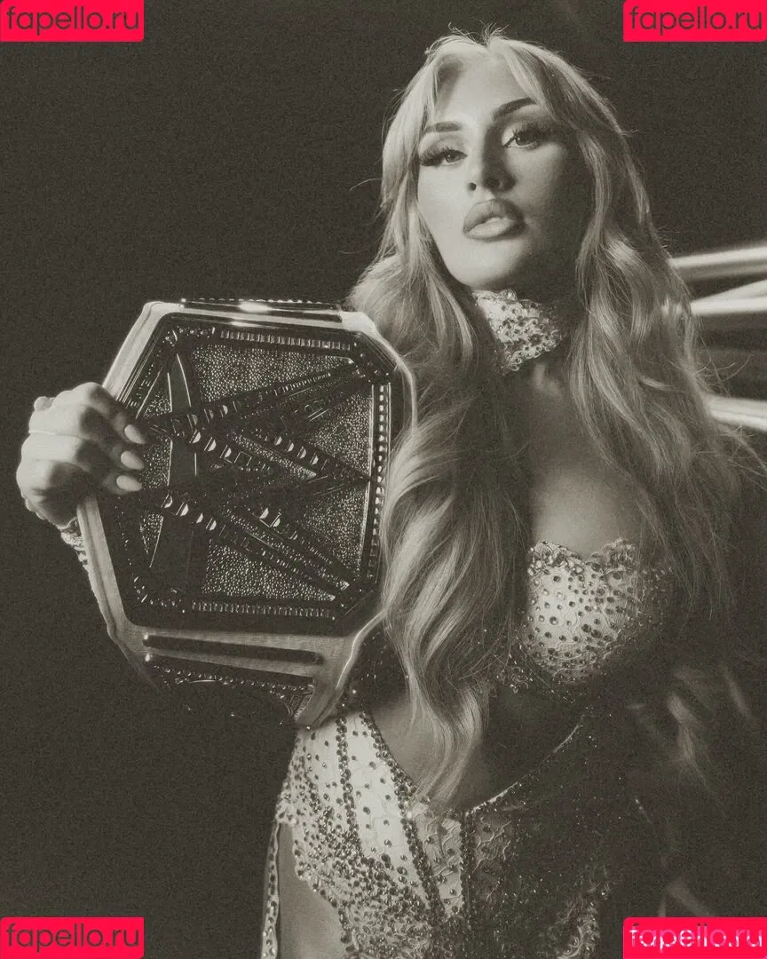Tiffany Stratton / tiffany_stratton / tiffanywwe / tiffstrattonwwe Nude Leaks OnlyFans Onlyfans Photo Gallery 