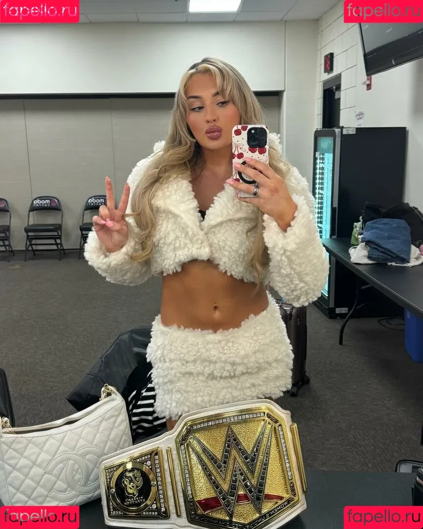 Tiffany Stratton / tiffany_stratton / tiffanywwe / tiffstrattonwwe Nude Leaks OnlyFans Onlyfans Photo Gallery 