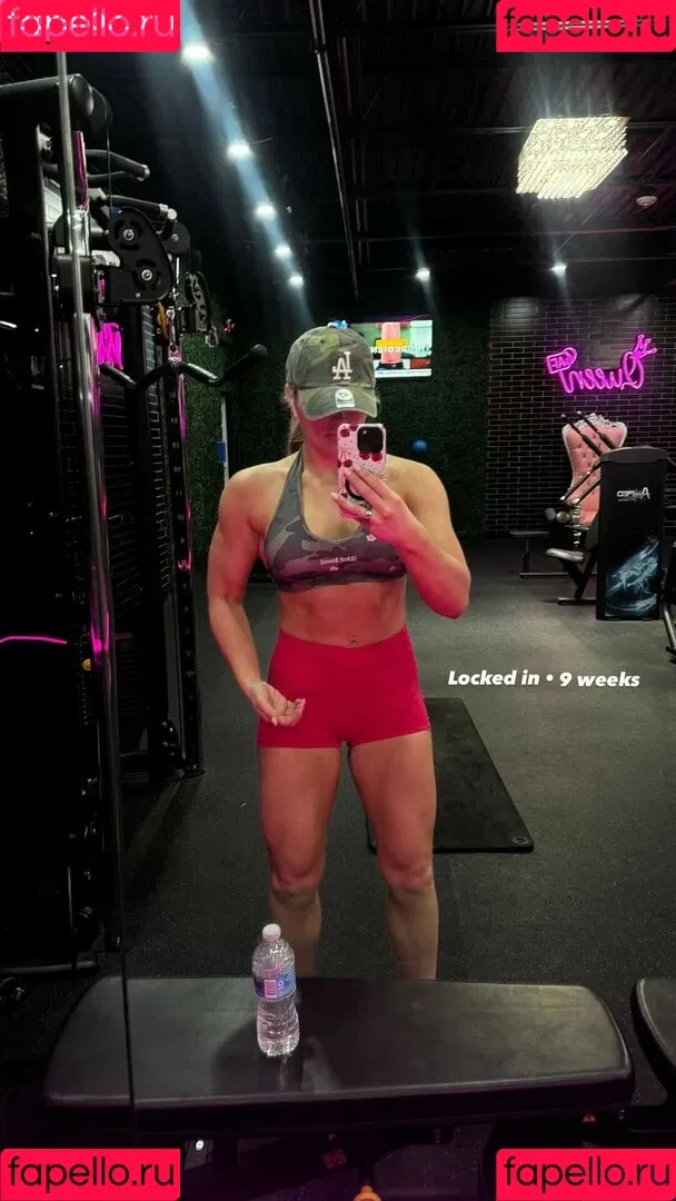 Tiffany Stratton / tiffany_stratton / tiffanywwe / tiffstrattonwwe Nude Leaks OnlyFans Onlyfans Photo Gallery 