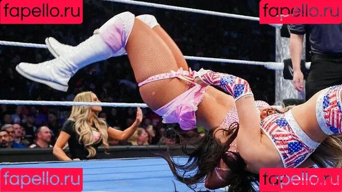 Tiffany Stratton / tiffany_stratton / tiffanywwe / tiffstrattonwwe Nude Leaks OnlyFans Onlyfans Photo Gallery 