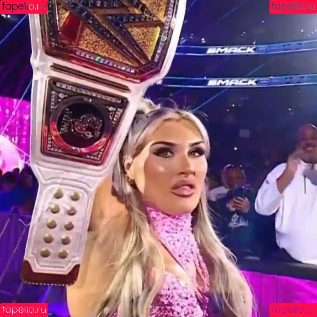 Tiffany Stratton / tiffany_stratton / tiffanywwe / tiffstrattonwwe Nude Leaks OnlyFans Onlyfans Photo Gallery 