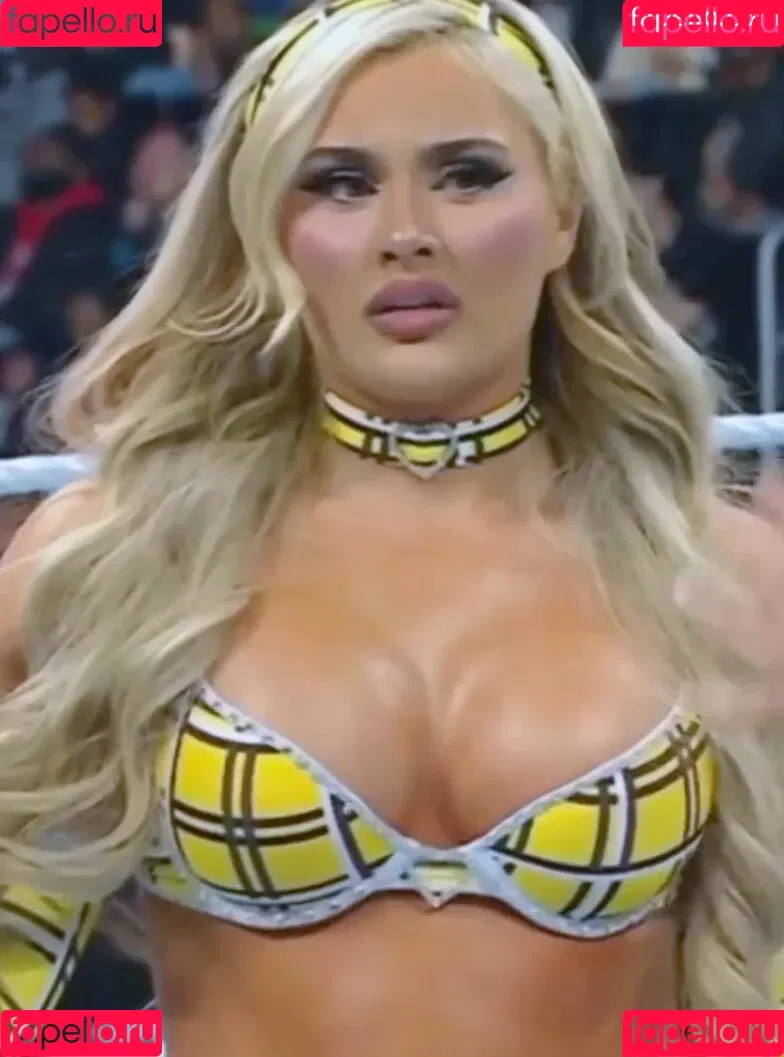 Tiffany Stratton / tiffany_stratton / tiffanywwe / tiffstrattonwwe Nude Leaks OnlyFans Onlyfans Photo Gallery 