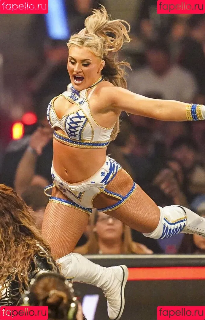 Tiffany Stratton / tiffany_stratton / tiffanywwe / tiffstrattonwwe Nude Leaks OnlyFans Onlyfans Photo Gallery 