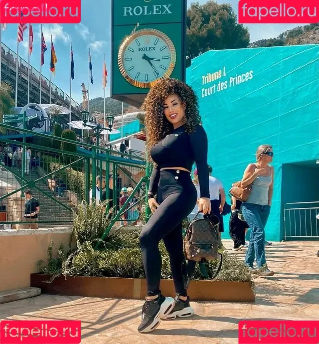 Curly_quennn / Paulina Fok / curly_queennnn / u351765297 Nude Leaks OnlyFans Onlyfans Photo Gallery 