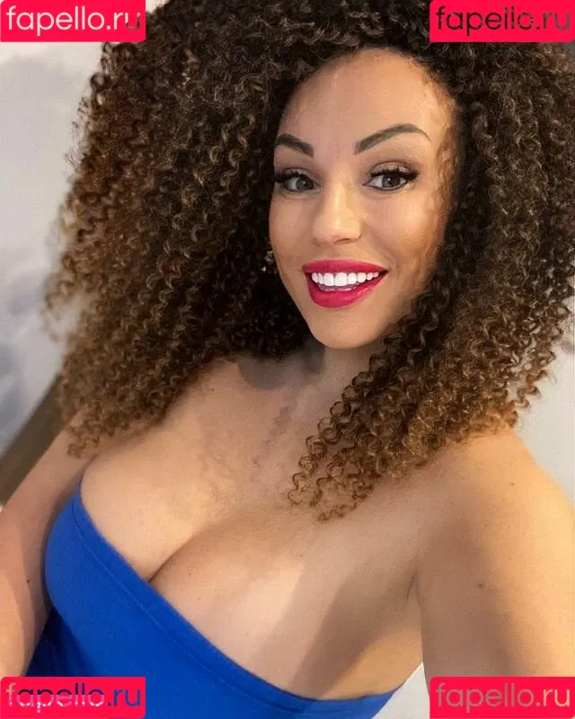 Curly_quennn / Paulina Fok / curly_queennnn / u351765297 Nude Leaks OnlyFans Onlyfans Photo Gallery 