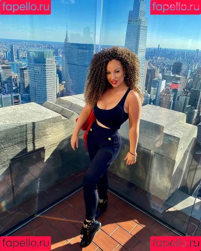 Curly_quennn / Paulina Fok / curly_queennnn / u351765297 Nude Leaks OnlyFans Onlyfans Photo Gallery 