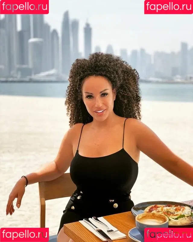 Curly_quennn / Paulina Fok / curly_queennnn / u351765297 Nude Leaks OnlyFans Onlyfans Photo Gallery 