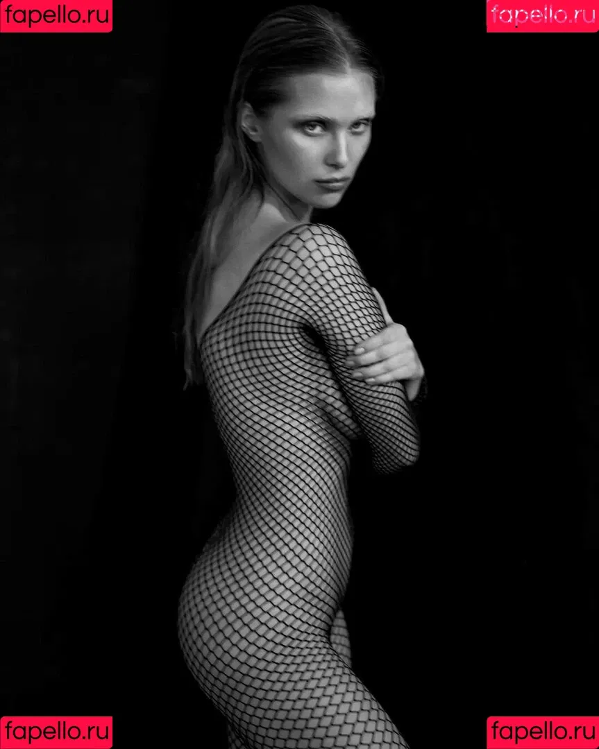 Laura Oganessian / lauraoganessian Nude Leaks OnlyFans Onlyfans Photo Gallery 