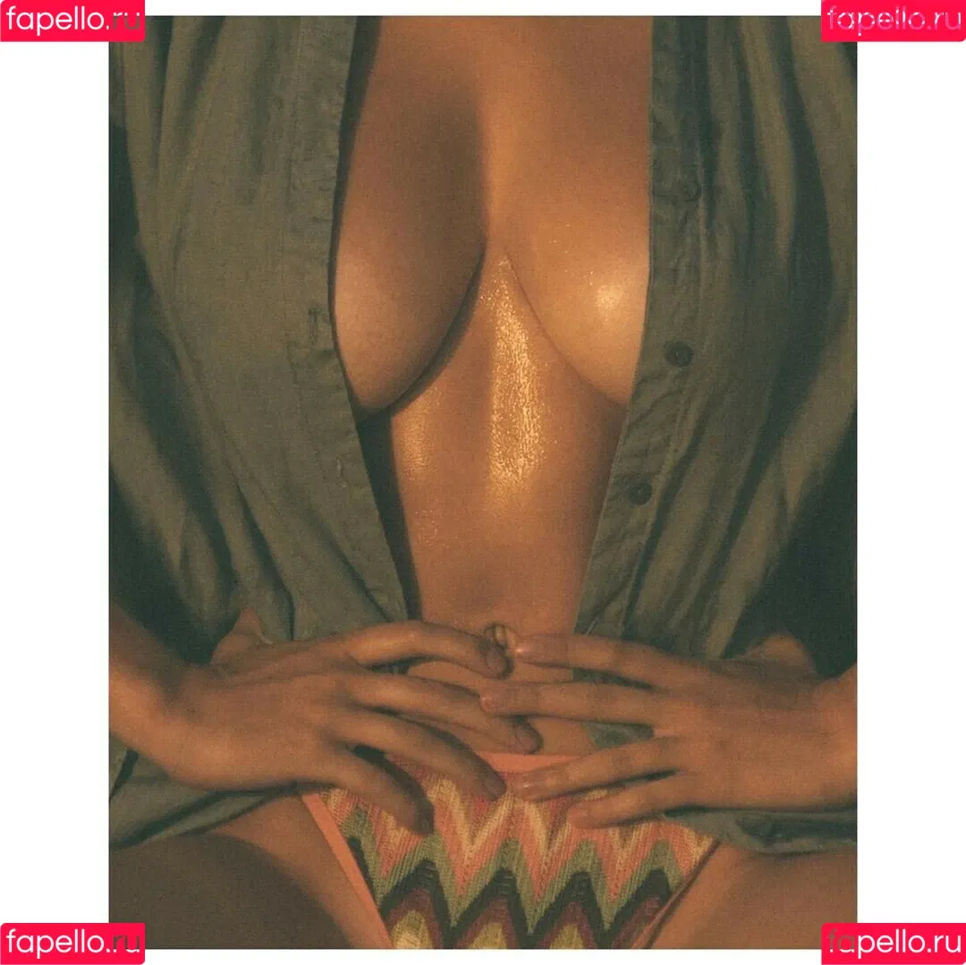 Laura Oganessian / lauraoganessian Nude Leaks OnlyFans Onlyfans Photo Gallery 