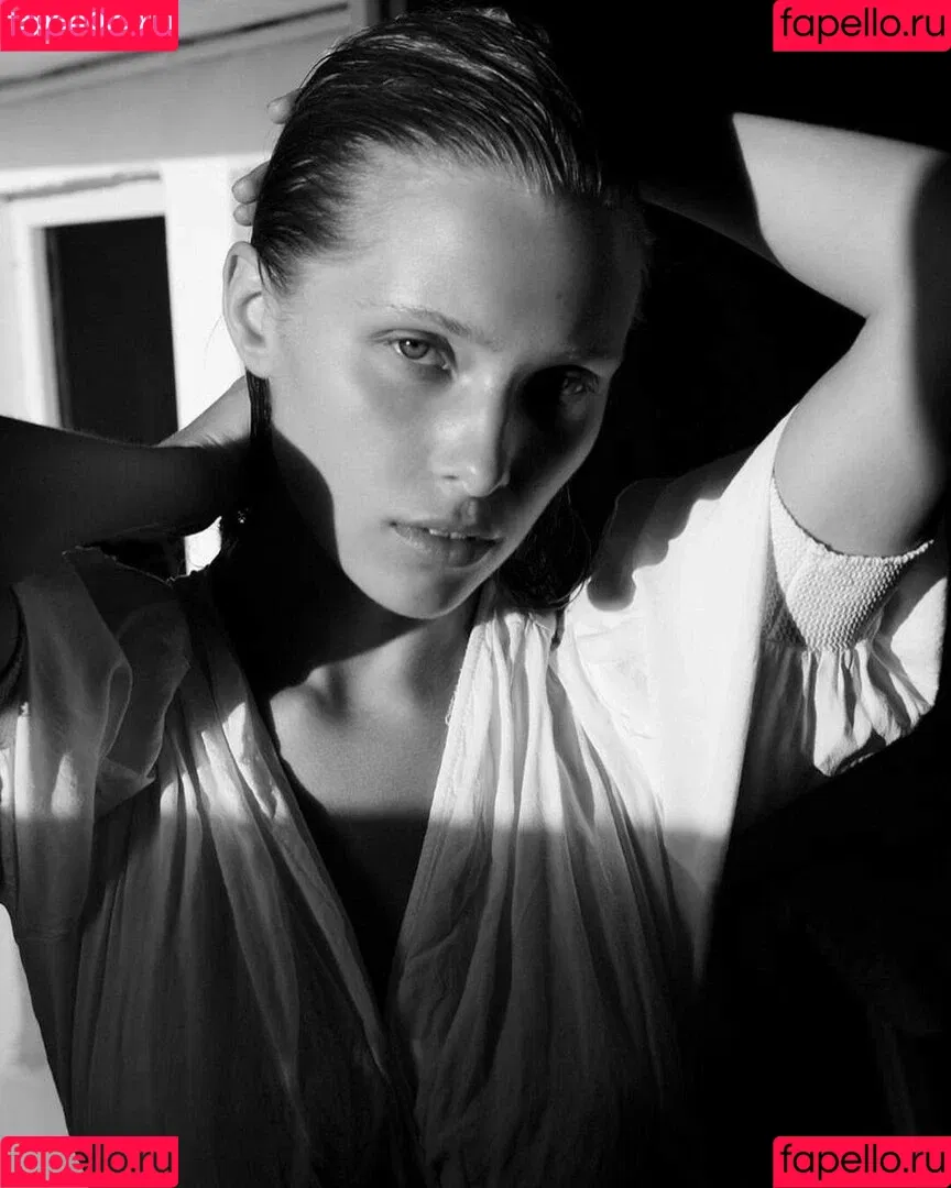 Laura Oganessian / lauraoganessian Nude Leaks OnlyFans Onlyfans Photo Gallery 