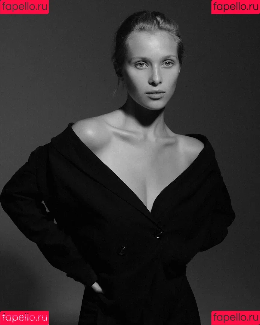 Laura Oganessian / lauraoganessian Nude Leaks OnlyFans Onlyfans Photo Gallery 
