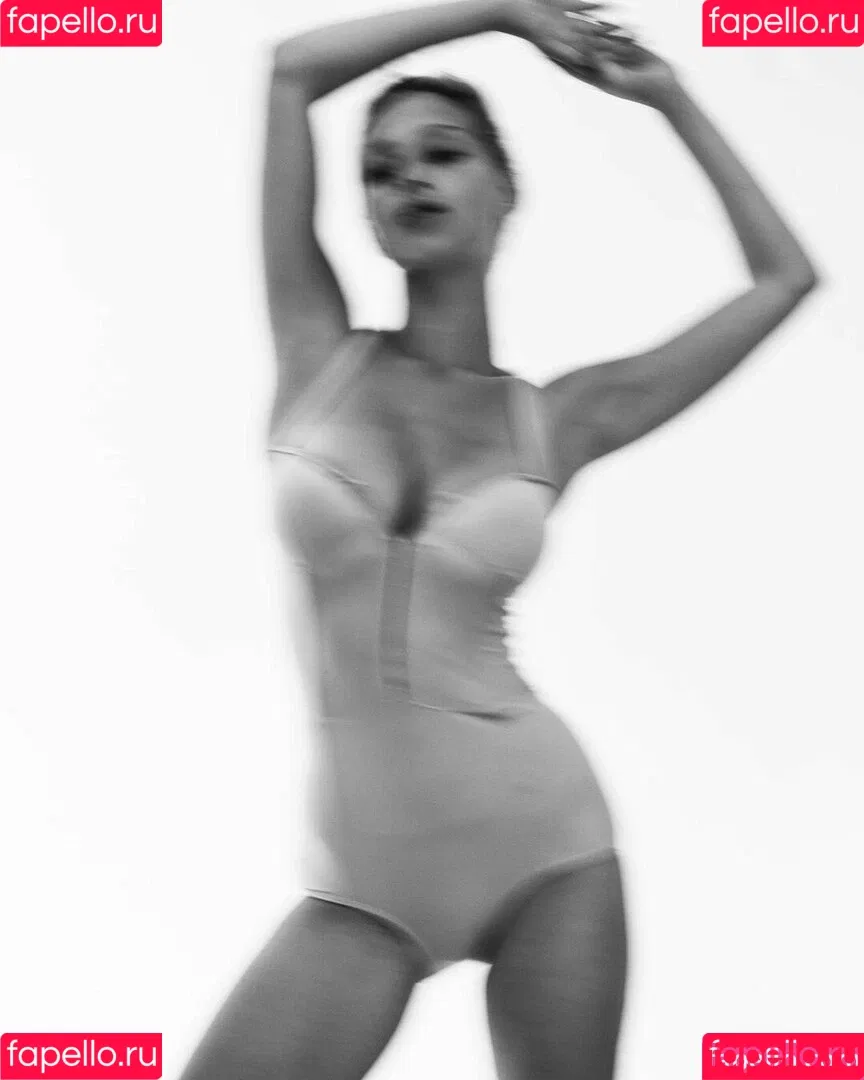 Laura Oganessian / lauraoganessian Nude Leaks OnlyFans Onlyfans Photo Gallery 