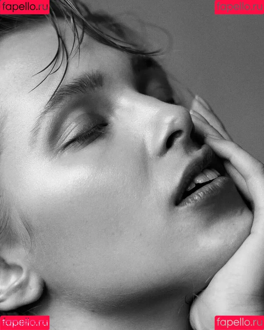 Laura Oganessian / lauraoganessian Nude Leaks OnlyFans Onlyfans Photo Gallery 