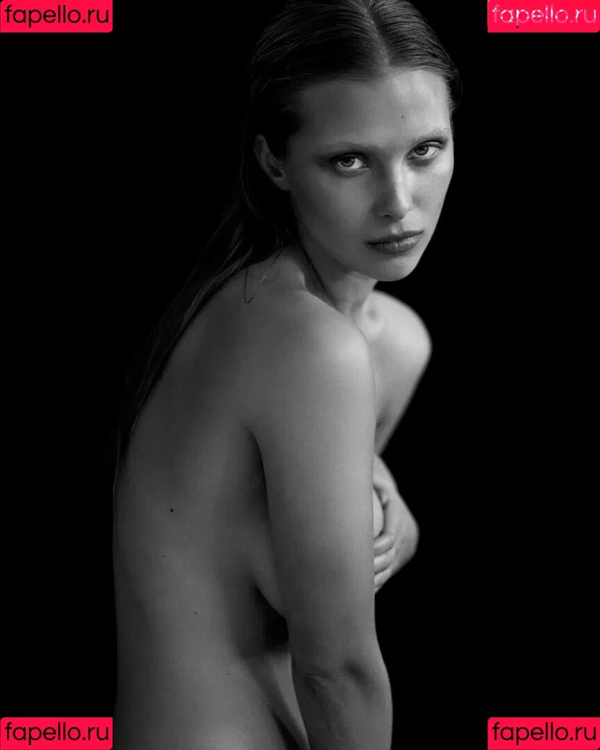 Laura Oganessian / lauraoganessian Nude Leaks OnlyFans Onlyfans Photo Gallery 