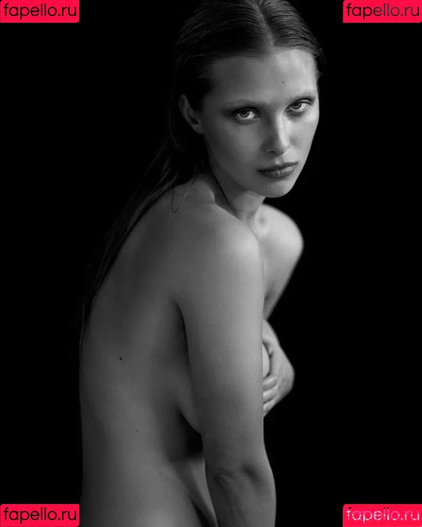 Laura Oganessian / lauraoganessian Nude Leaks OnlyFans Onlyfans Photo Gallery 