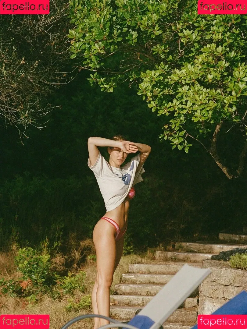 Laura Oganessian / lauraoganessian Nude Leaks OnlyFans Onlyfans Photo Gallery 