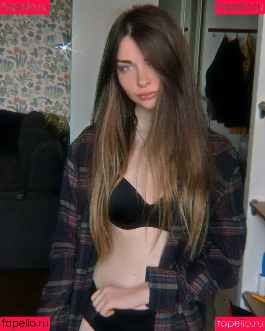 Ahrinyan / Arina Berdnikova / nyasharisha Nude Leaks OnlyFans Onlyfans Photo Gallery 